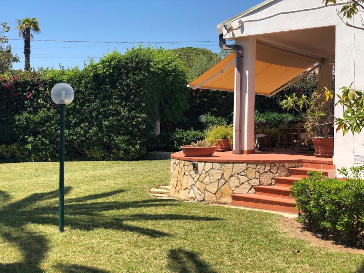 Le Tre Palme Villa Fontane Bianche Exterior photo